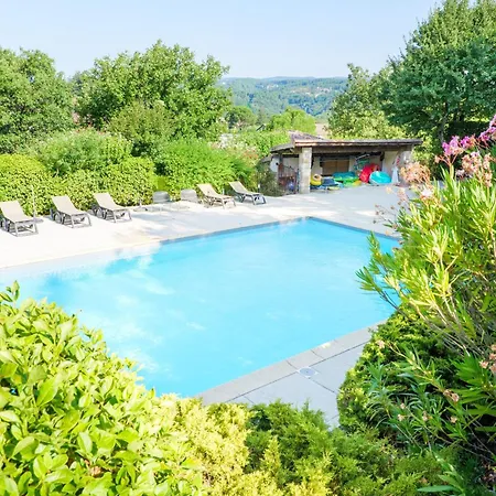 Les Cypres Piscine Partagee Apartment *